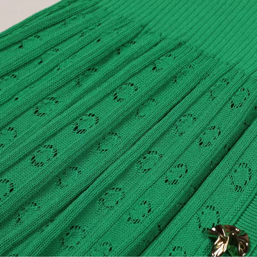 Green Ribbed Button-Down Dress - Picture 4 of 9